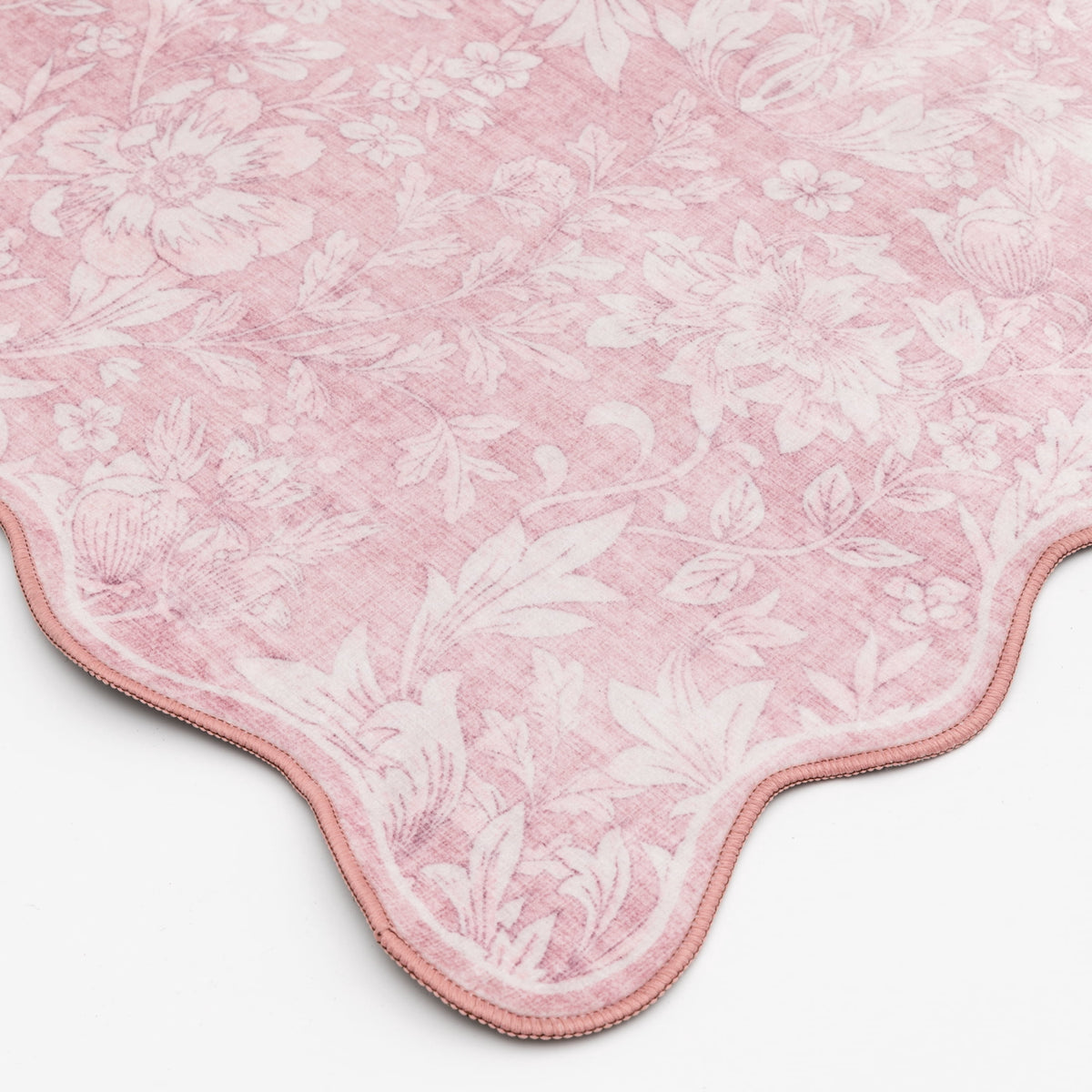 Mainstays Pink Feather Faux Fur Scalloped Indoor Area Rug, 7 ft x 10 ft